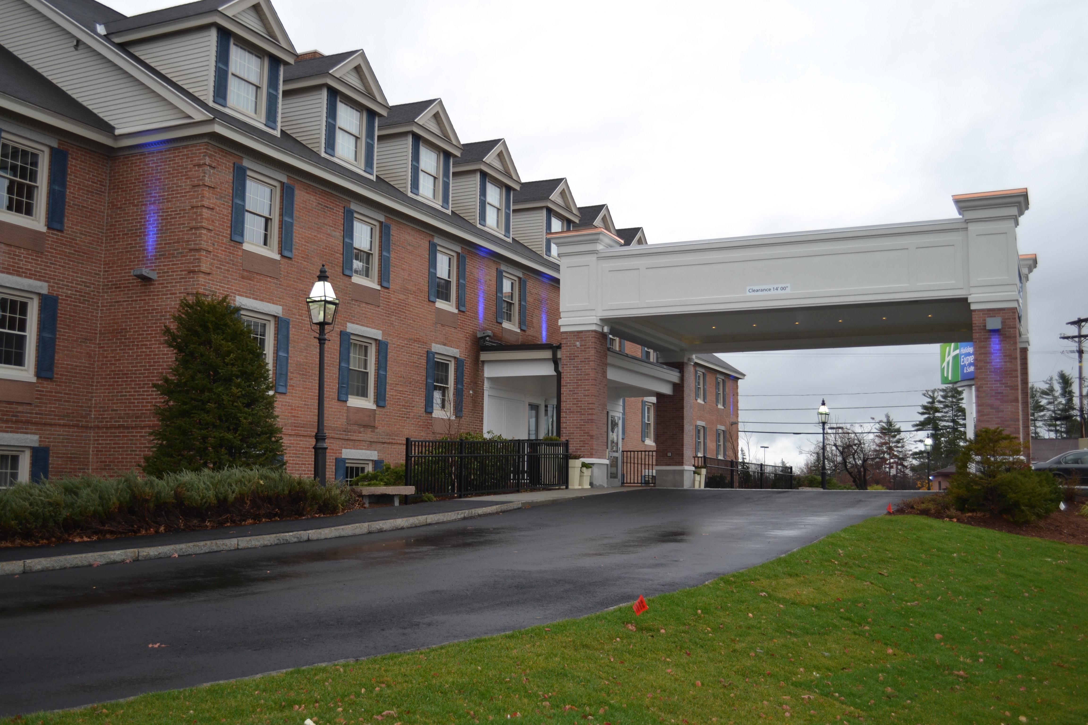 Holiday Inn Express And Suites Merrimack By Ihg Exterior foto
