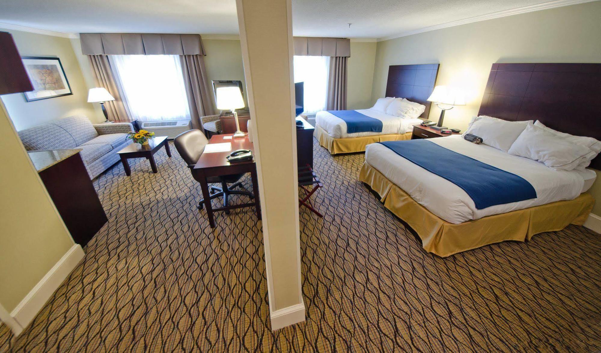 Holiday Inn Express And Suites Merrimack By Ihg Exterior foto