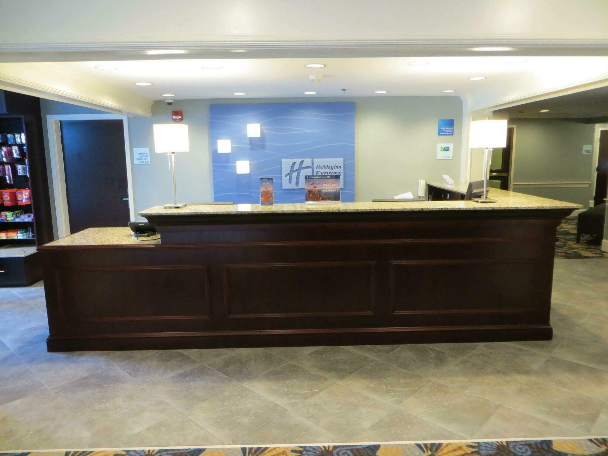 Holiday Inn Express And Suites Merrimack By Ihg Exterior foto